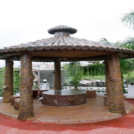 Sky Blue Resort Lonavala Eksteriør bilde